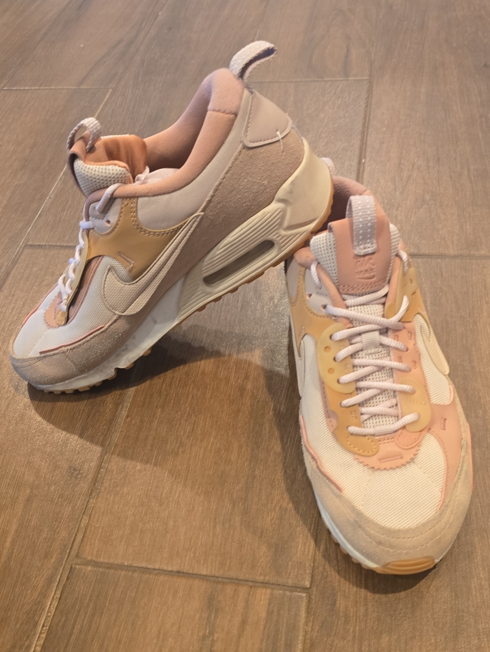 Women’s Nike Air-Style Casual Sneakers in Blush and Cream
